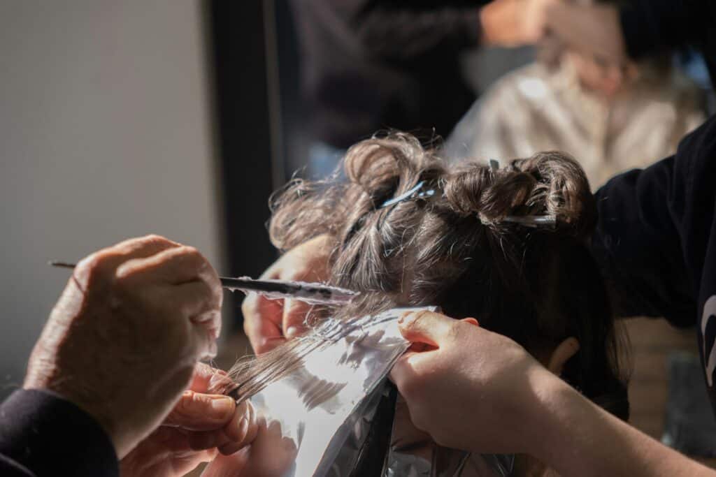Applying highlights with foils