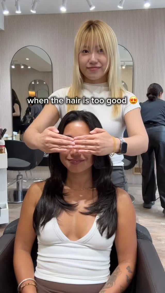 That wait… we actually ATE moment 👏🔥Stylist: @hairbyzena_to#freshhair #hairgoals #hairreels #salonhumor #torontohairsalon