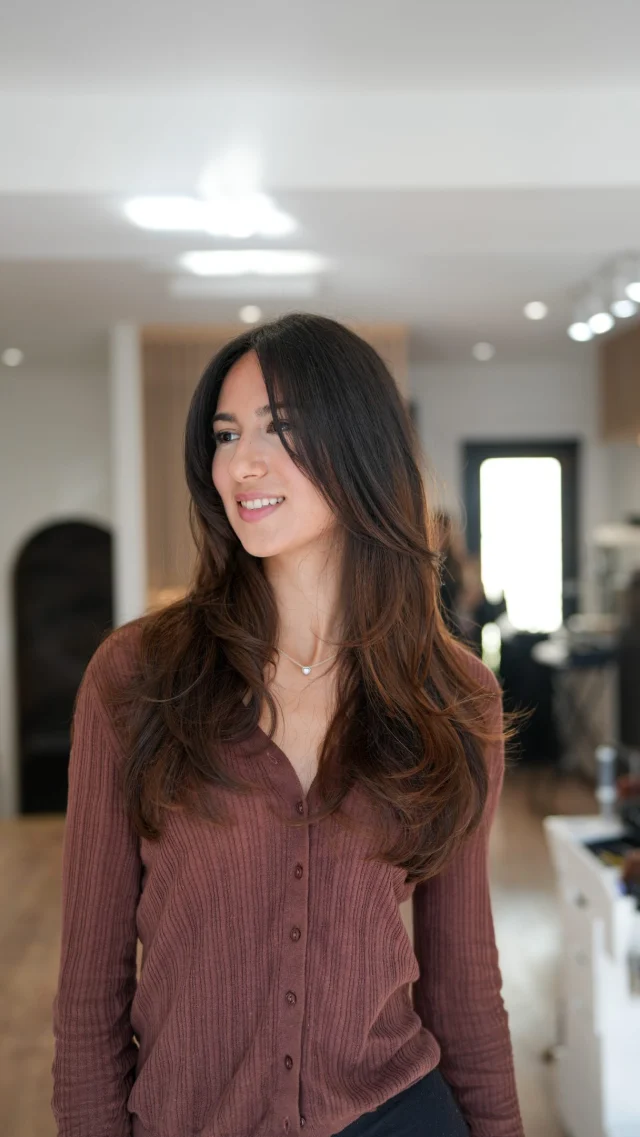 For the girls who love their long hair but want a little change 🤍✨A layered haircut adds movement, shape and volume while keeping your length!Stylist: @riariajojo#layeredhaircut #longhaircut #longhairinspo #fallhairtrends